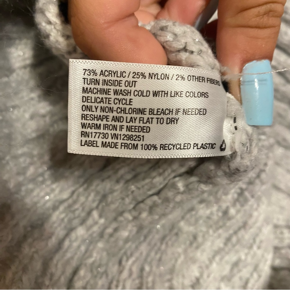 Universal Threads Sweater XL - Picture 2 of 4